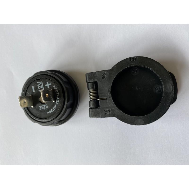 Magcode 12V Power Clip with Cover BPC900500014 15A